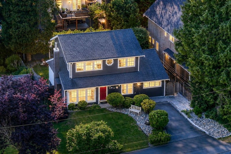 Luxury estate at 1425 129 Street, Surrey, BC — photo 3