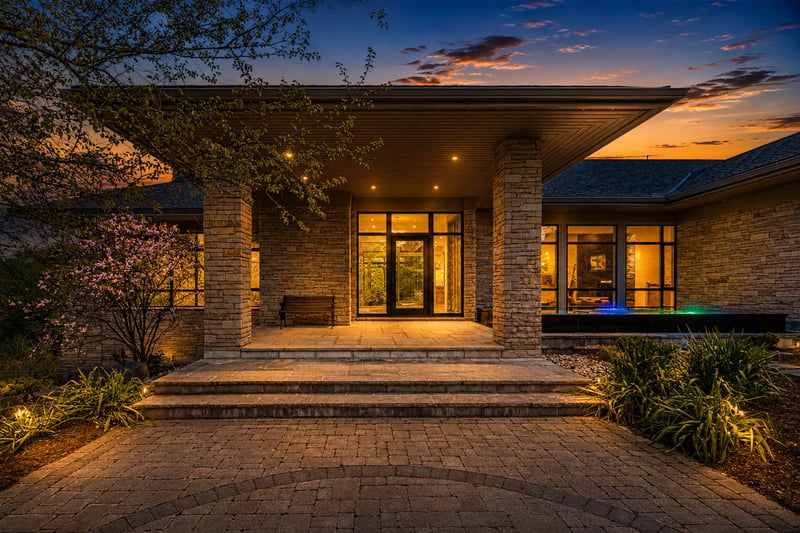 Luxury estate at 1099 Mineral Springs Road, Hamilton, ON — photo 9