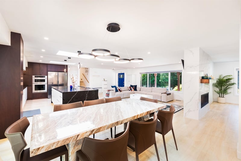 Luxury estate at 3965 Viewridge Place, West Vancouver, BC — photo 10