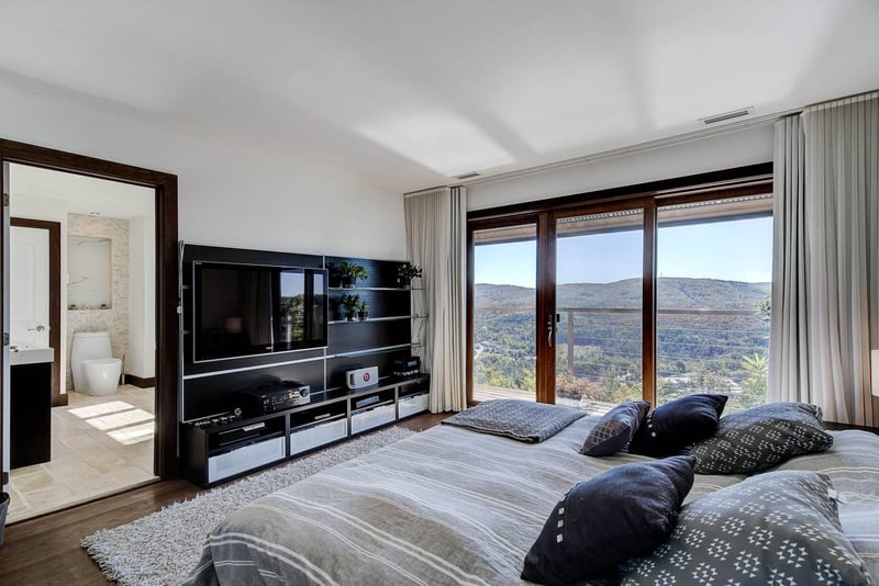 Luxury estate at 280 Rue de la Grande-Corniche, Sainte-Adele — photo 17