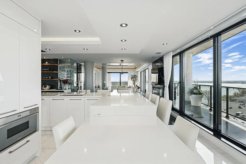 Luxury estate at 1400 Av. des Draveurs #1005, Trois-Rivieres, QC — photo 20