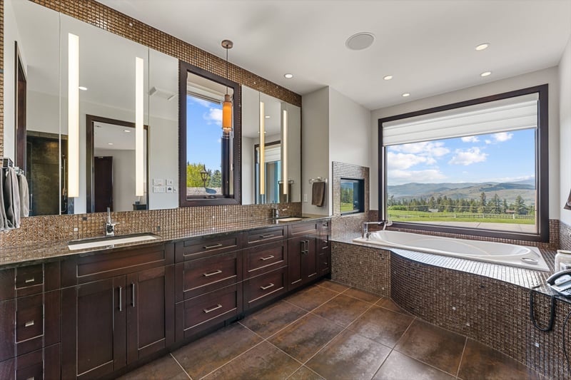 Luxury estate at 6487 Dixon Dam Road, North Okanagan, BC — photo 15