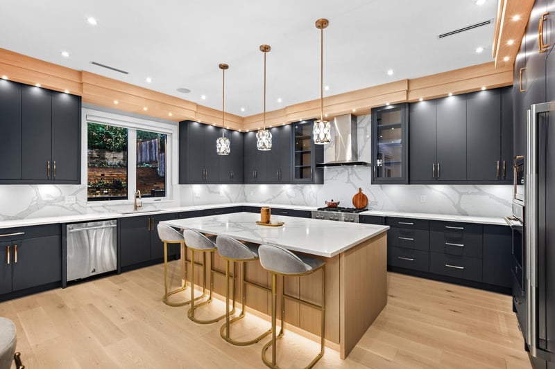 Luxury estate at 17568 102 Avenue, Surrey, BC — photo 9