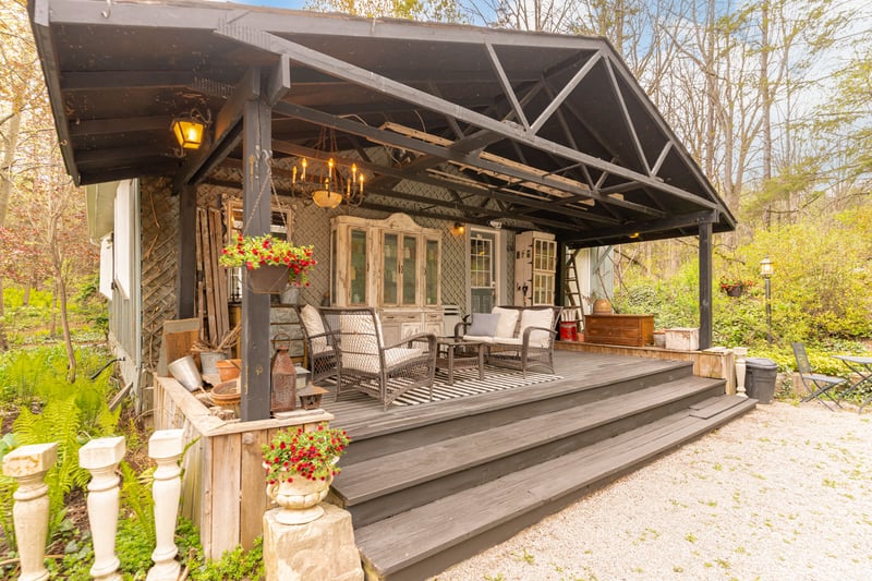 Luxury estate at 1097 Mineral Springs Road, Hamilton, ON — photo 2
