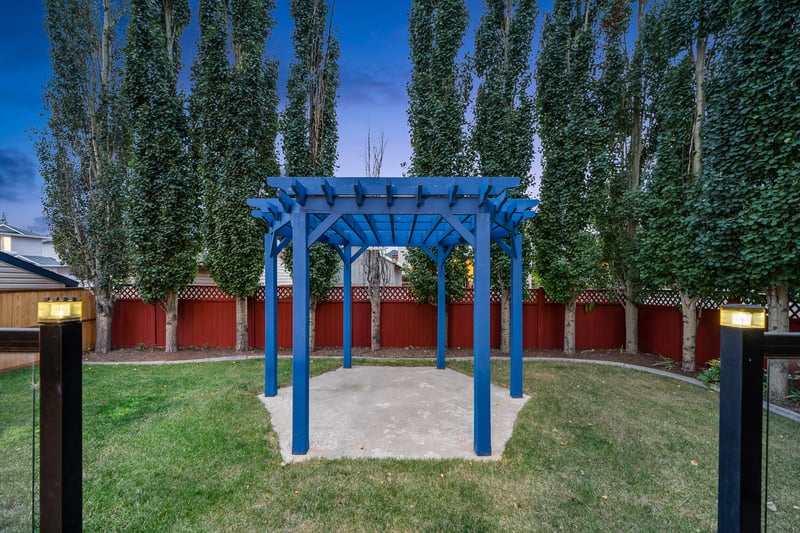 Luxury estate at 192 West Lakeview Place, Chestermere, AB — photo 26