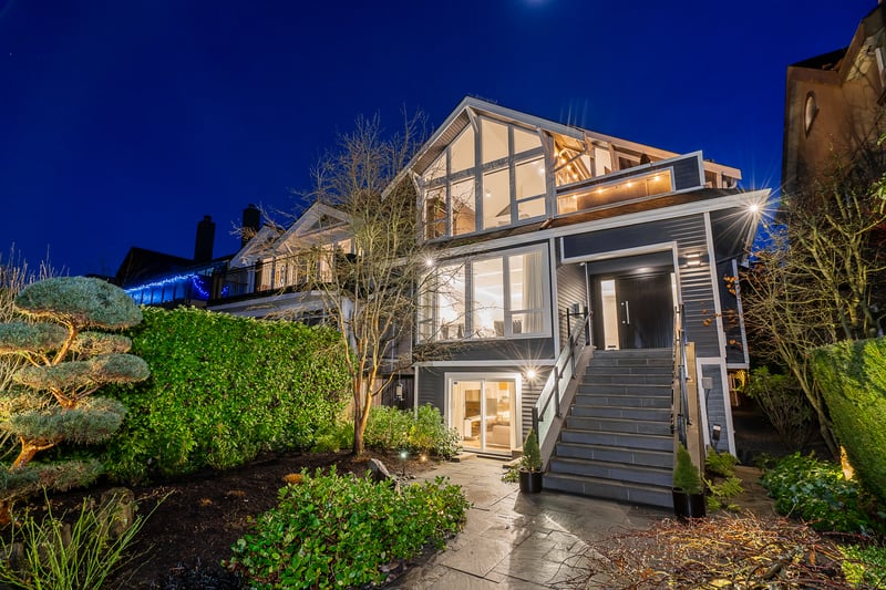 4-bedroom luxury home in 3262 West 1st Avenue, Vancouver, BC