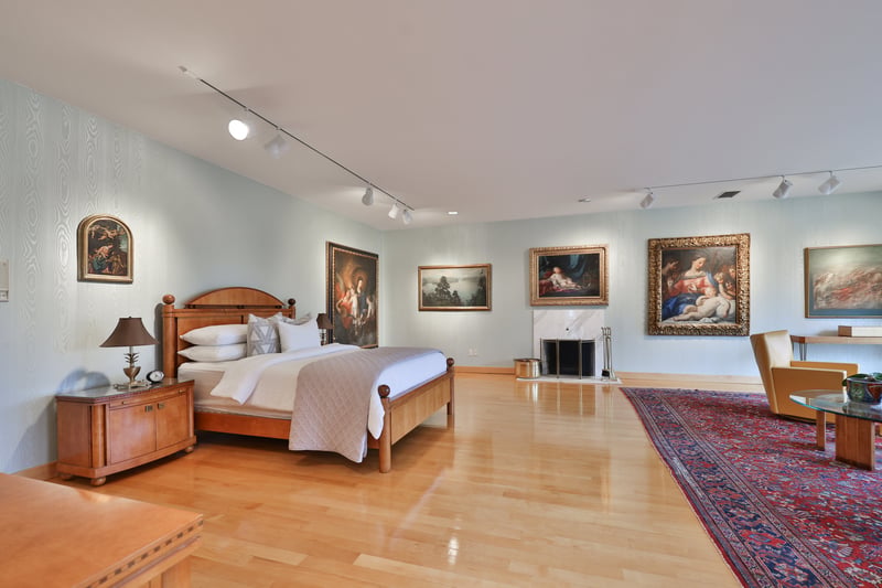 Luxury estate at 937 Whittier Crescent, Mississauga, ON — photo 14