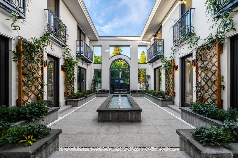Luxury estate at Address upon request, West Vancouver, BC — photo 2