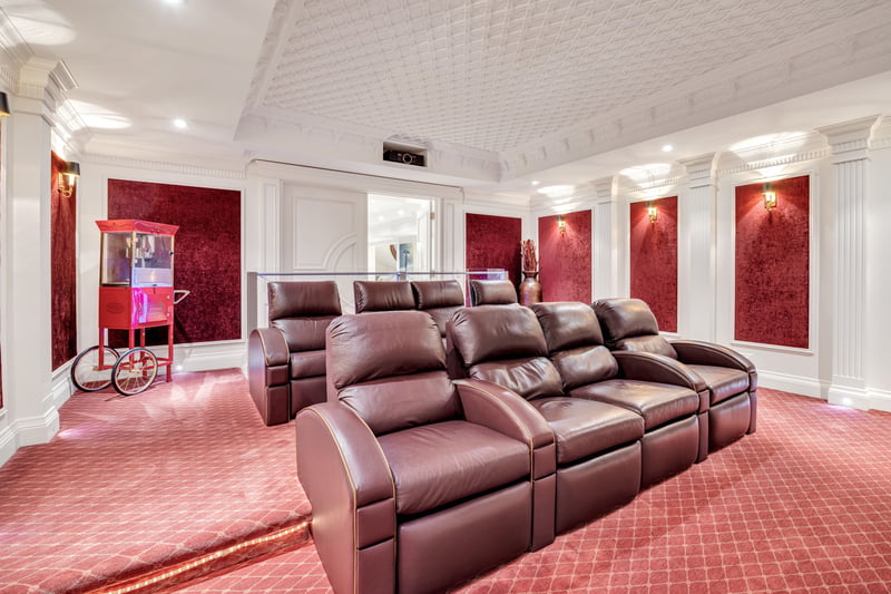 Luxury estate at 113 Maple Grove Drive, Oakville, ON — photo 30