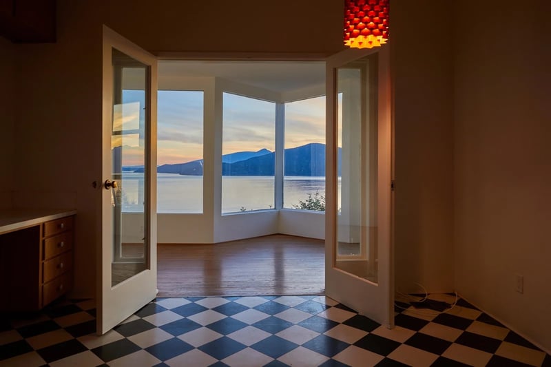 Luxury estate at 150 Panorama Road, Lions Bay, BC — photo 9