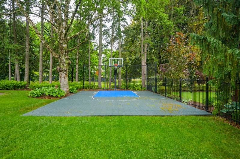 Luxury estate at 4169 Lakeshore Road, Burlington, ON — photo 31