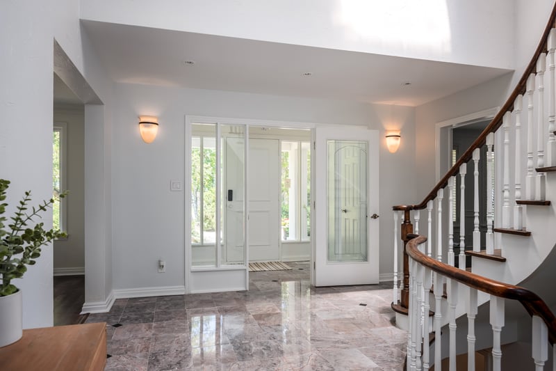 Luxury estate at 15 Old Colony Rd, Toronto, ON — photo 6