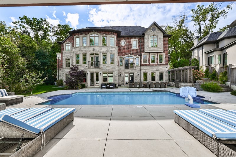Luxury estate at 1459 Stavebank Road, Mississauga, ON — photo 11