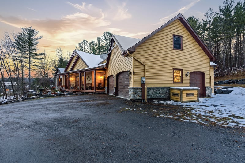 Luxury estate at 265 Rue Rosedale, Ayer's Cliff, QC — photo 43