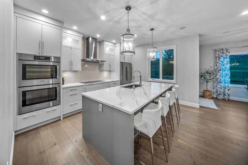 Luxury estate at 255 Gleneagles View, Cochrane, AB — photo 7