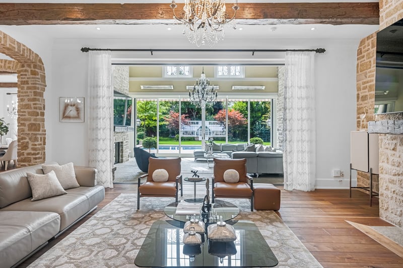Luxury estate at 1470 Mississauga Road, Mississauga, ON — photo 11