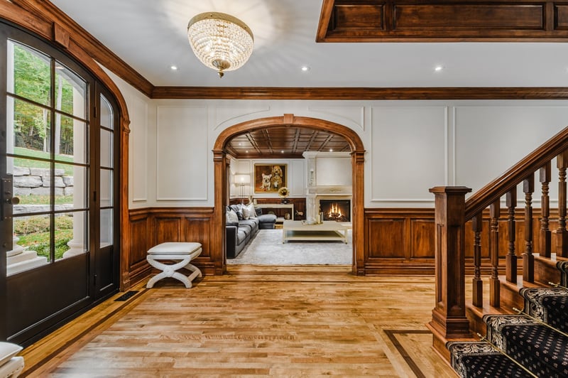 Luxury estate at 1093 Rue Béique, Mont-Saint-Hilaire, QC — photo 7