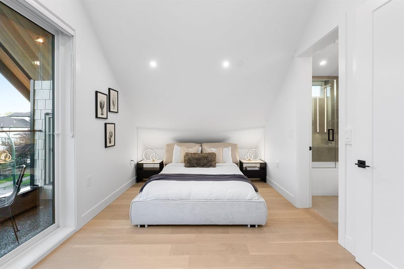 Luxury estate at 1 - 2435 Napier Street, Vancouver, BC — photo 9