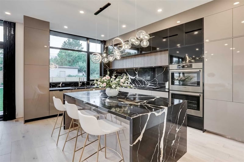 Luxury estate at 16 Lemonwood Drive, Etobicoke, ON — photo 8