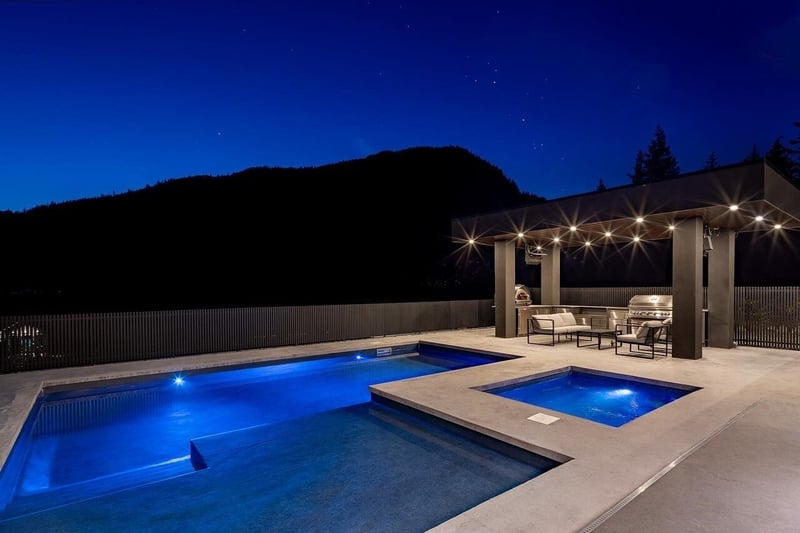 Luxury estate at 9228 Wedgemount Plateau Drive, Squamish-Lillooet, BC — photo 3