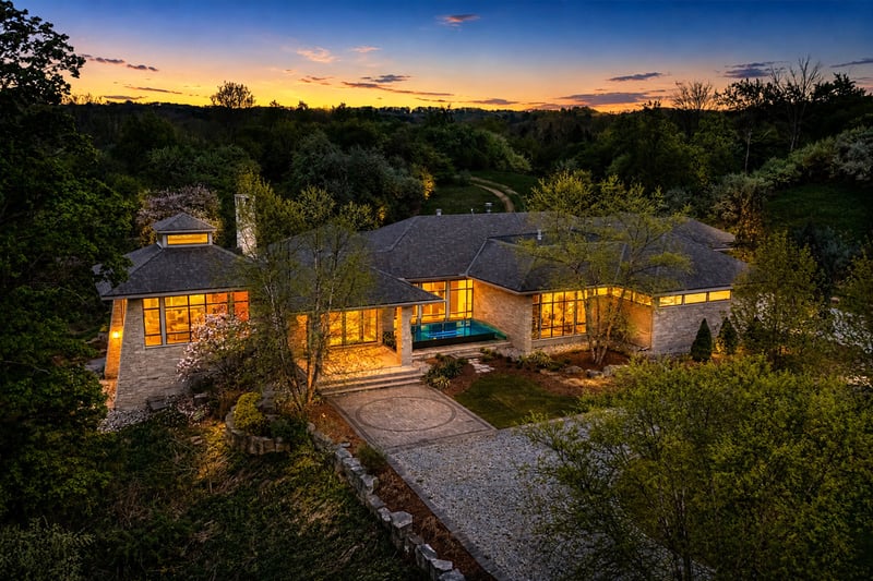 Luxury estate at 1099 Mineral Springs Road, Hamilton, ON — photo 5