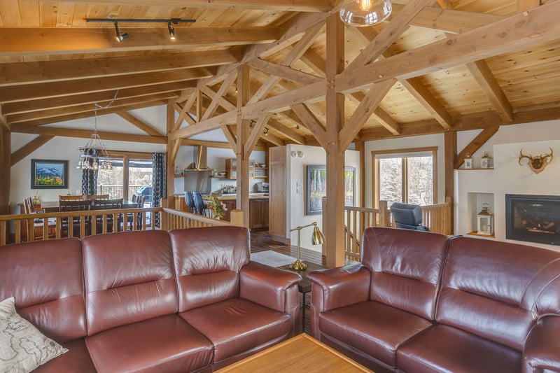 Luxury estate at 8 Rue des Cascades, Eastman, QC — photo 5