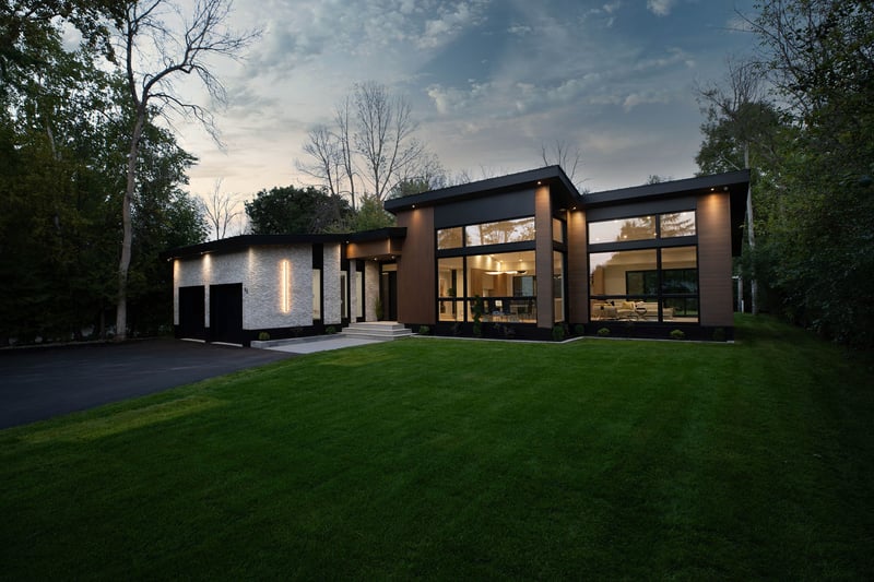 Luxury estate at 22 York Street, Collingwood, ON — photo 1