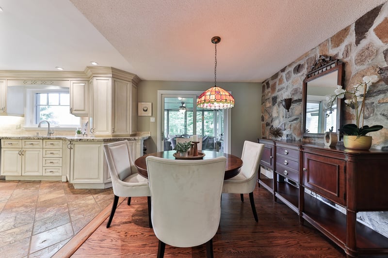 Luxury estate at 1293 Greenoaks Drive, Mississauga, ON — photo 8