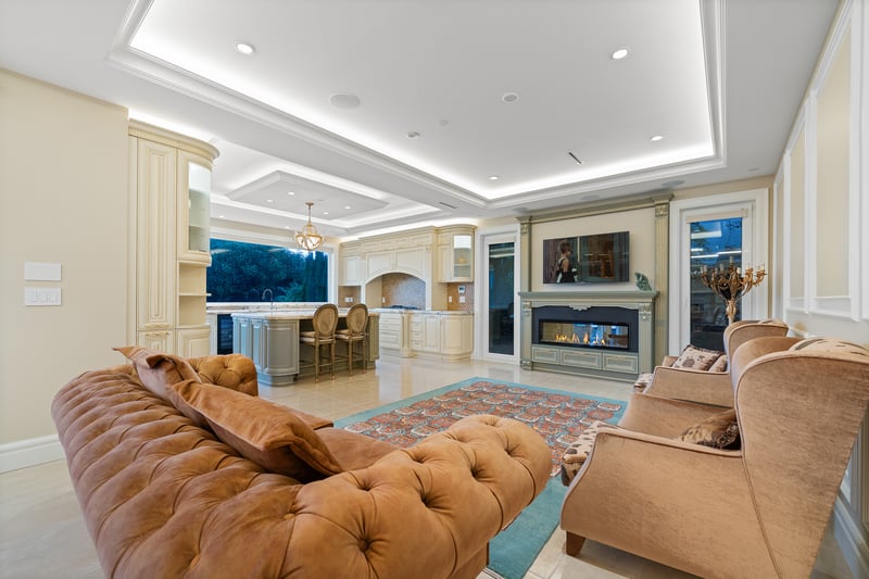 Luxury estate at 2540 Mathers Avenue, West Vancouver, BC — photo 31