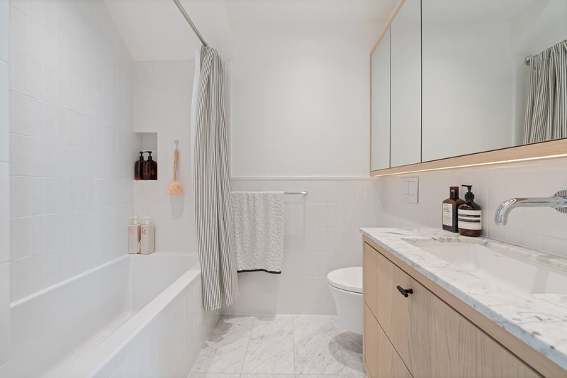Luxury estate at 4921 Larch Street, Vancouver, BC — photo 10
