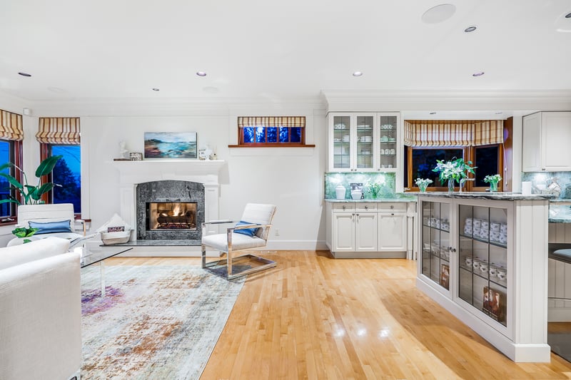 Luxury estate at 2817 Bellevue Avenue, West Vancouver, BC — photo 16