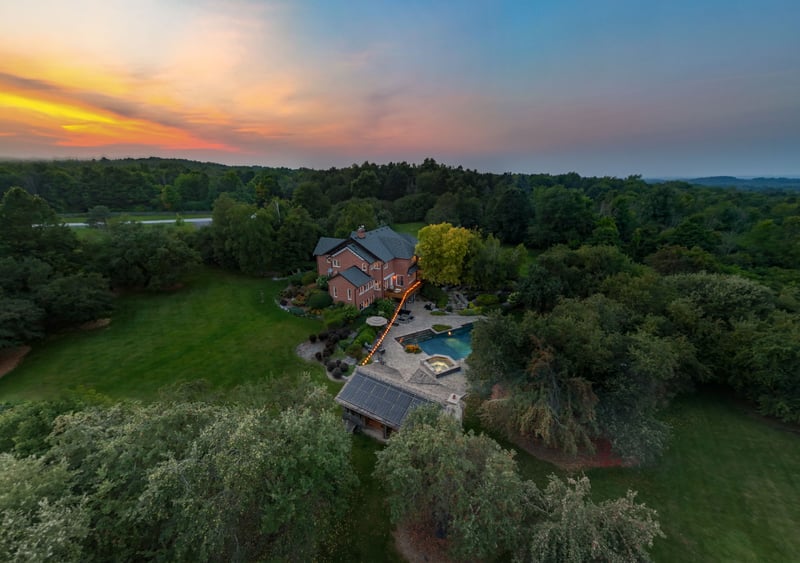 Luxury estate at 3 Rutland Hill Court, Caledon East, ON — photo 5