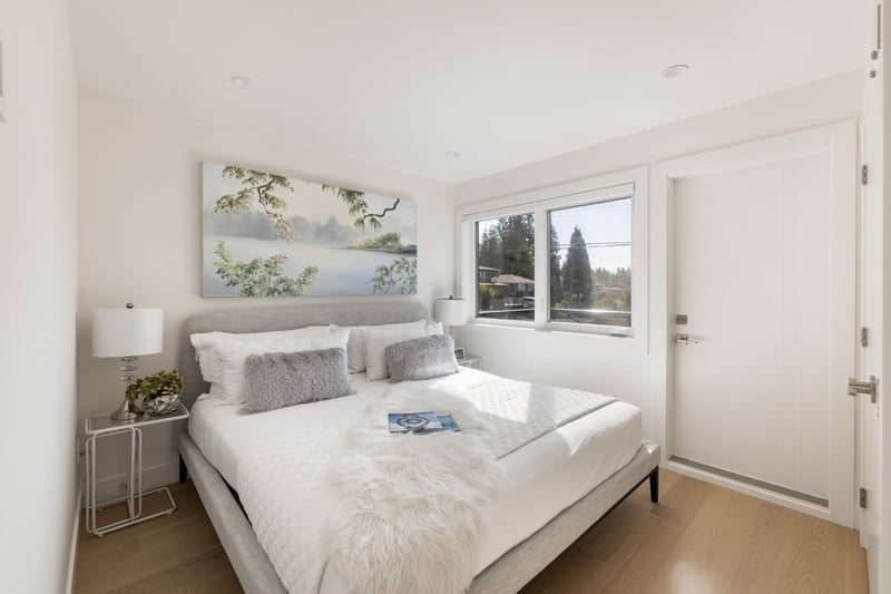 Luxury estate at 806 Montroyal Boulevard, North Vancouver, BC — photo 19