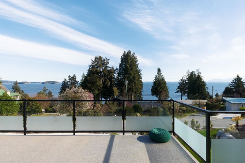 Luxury estate at 980 Gower Point Road, Gibsons, BC — photo 11