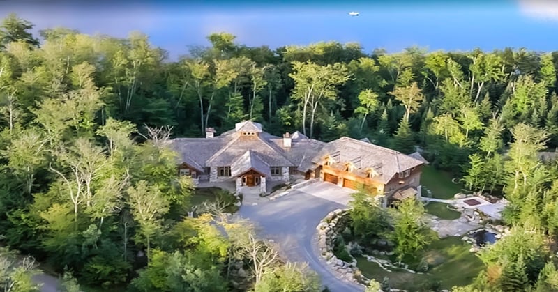 Luxury estate at 117 Ch. Du Belvedere, Mont Tremblant — photo 1
