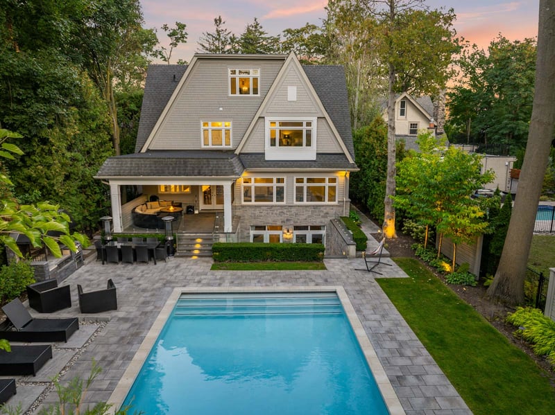Luxury estate at 3087 Lakeshore Road, Burlington, ON — photo 43