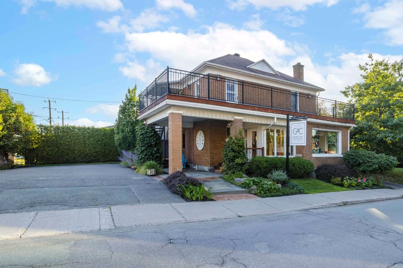 Luxury estate at 820 Rue Principale Ouest, Magog, QC — photo 3