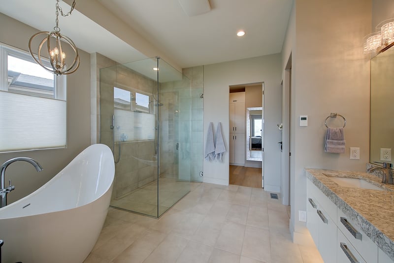 Luxury estate at 5710 Jasper Way, Kelowna, BC — photo 16