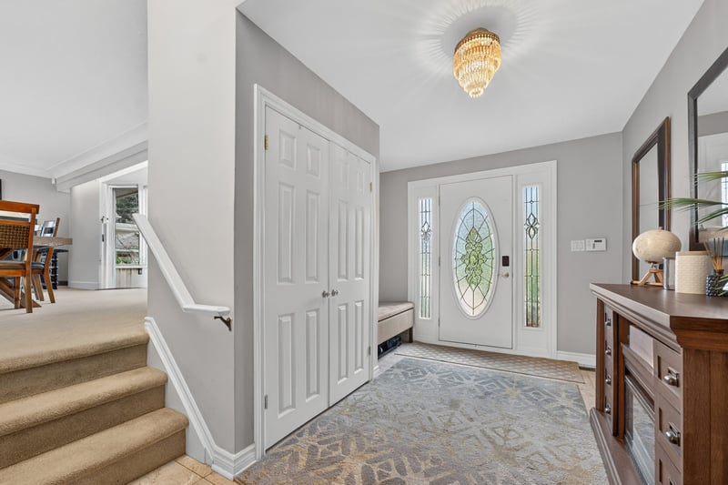 Luxury estate at 195 Wilton Street, Burlington, ON — photo 6