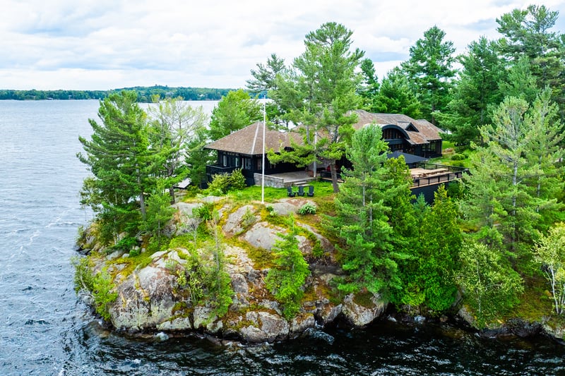 Luxury estate at 1 Onaway Island R21, Muskoka Lakes, ON — photo 13
