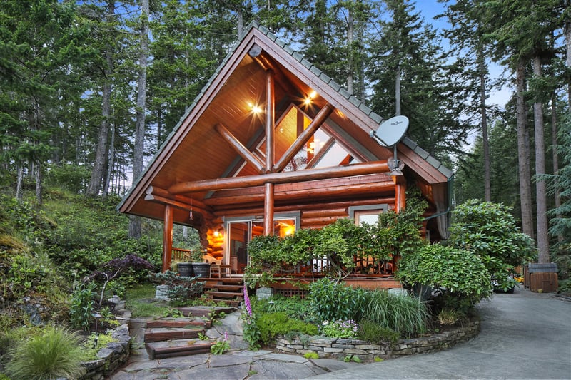 Luxury estate at 2100 Redonda Drive, Quadra Island — photo 14