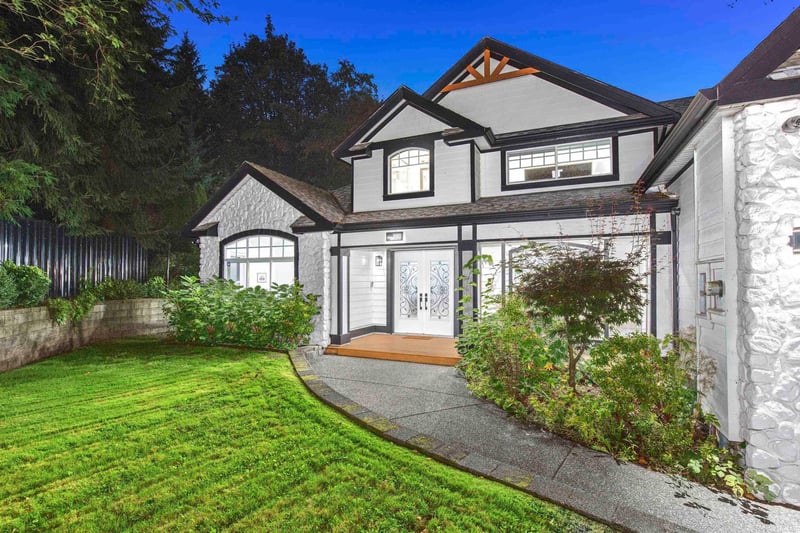Luxury estate at 10691 Salisbury Drive, Surrey, BC — photo 7