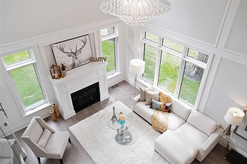 Luxury estate at 297 Savoy Crescent, Oakville — photo 7