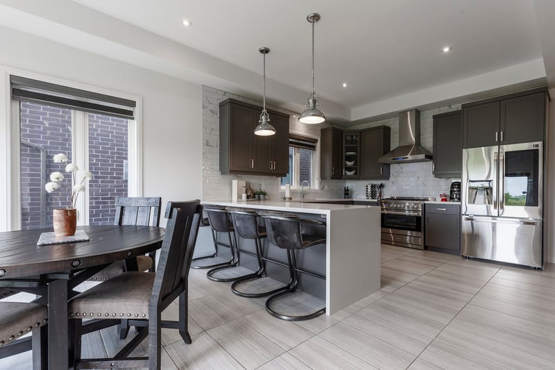Luxury estate at 102 Greenwich Avenue, Hamilton, ON — photo 13