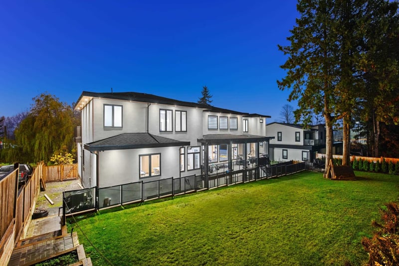 Luxury estate at 17568 102 Avenue, Surrey, BC — photo 21