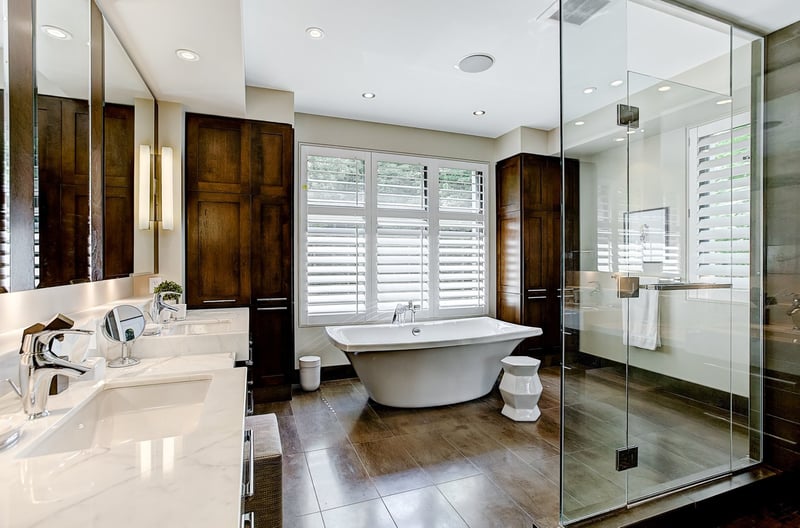Luxury estate at 528 Rue du Sommet, Mont Saint-Hilaire — photo 20