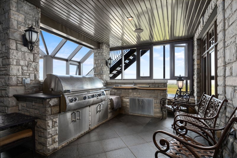 Luxury estate at 240046 Township Road 284, Kneehill County, AB — photo 29