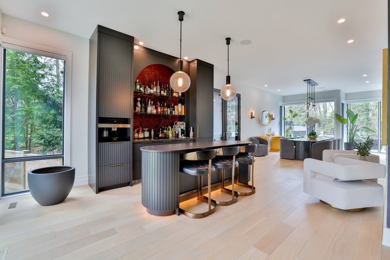 Luxury estate at 1102 Crestview Street, Oakville, ON — photo 17