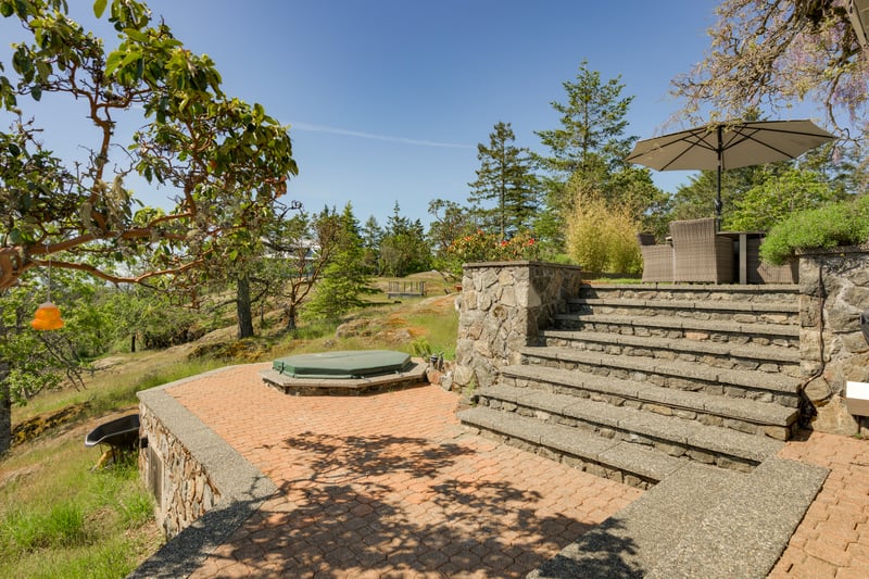 Luxury estate at 4699 Kerryview Drive, Victoria, BC — photo 24