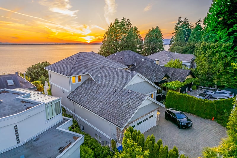 Luxury estate at 2267 Christopherson Street, Surrey, BC — photo 2